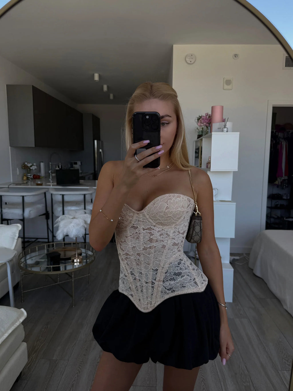 LAVANI LACE CORSET