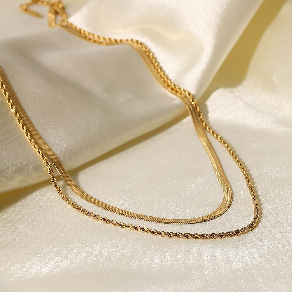 LENNON NECKLACE