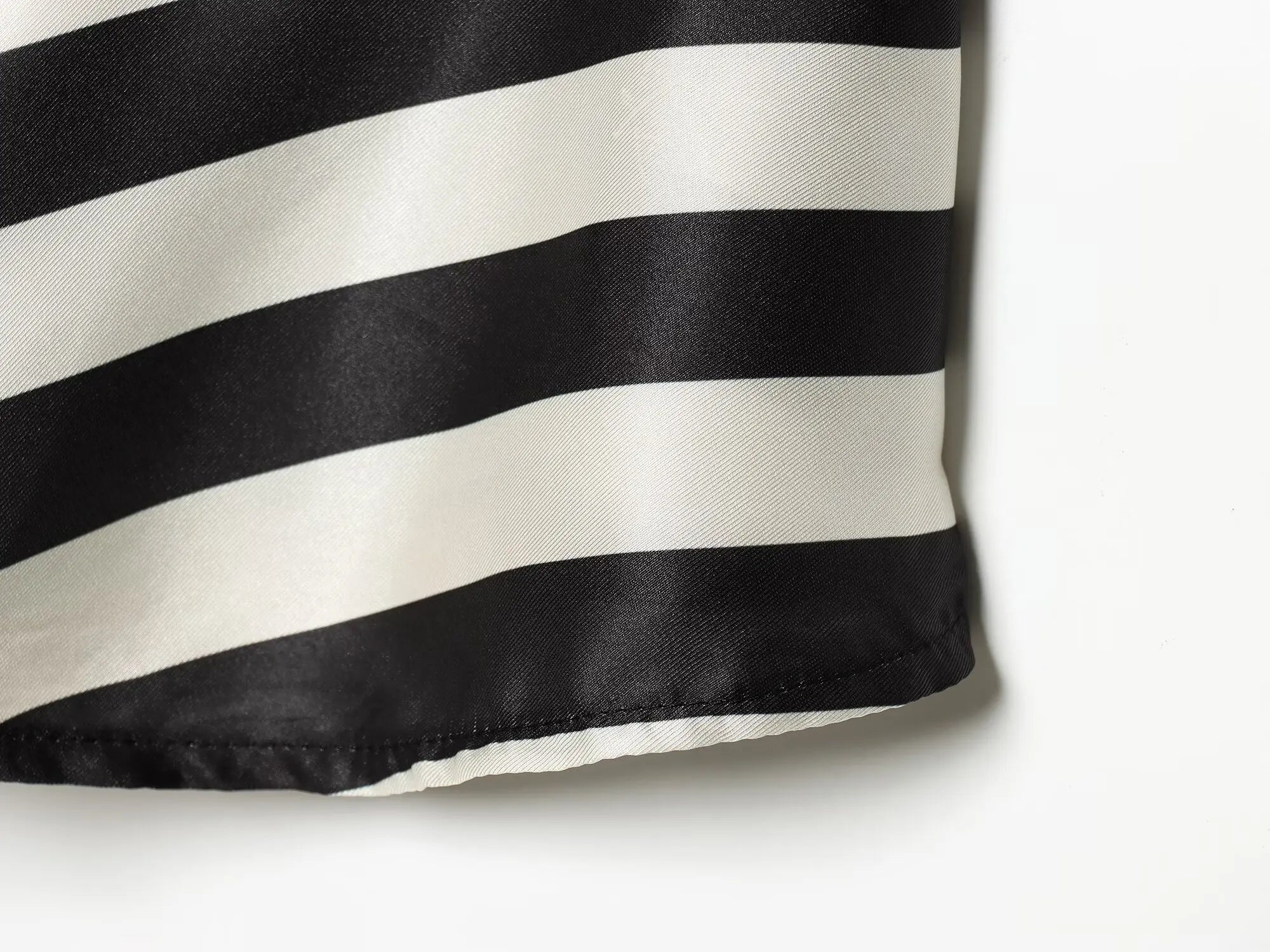 VENI STRIPED ONE SHOULDER BLOUSE