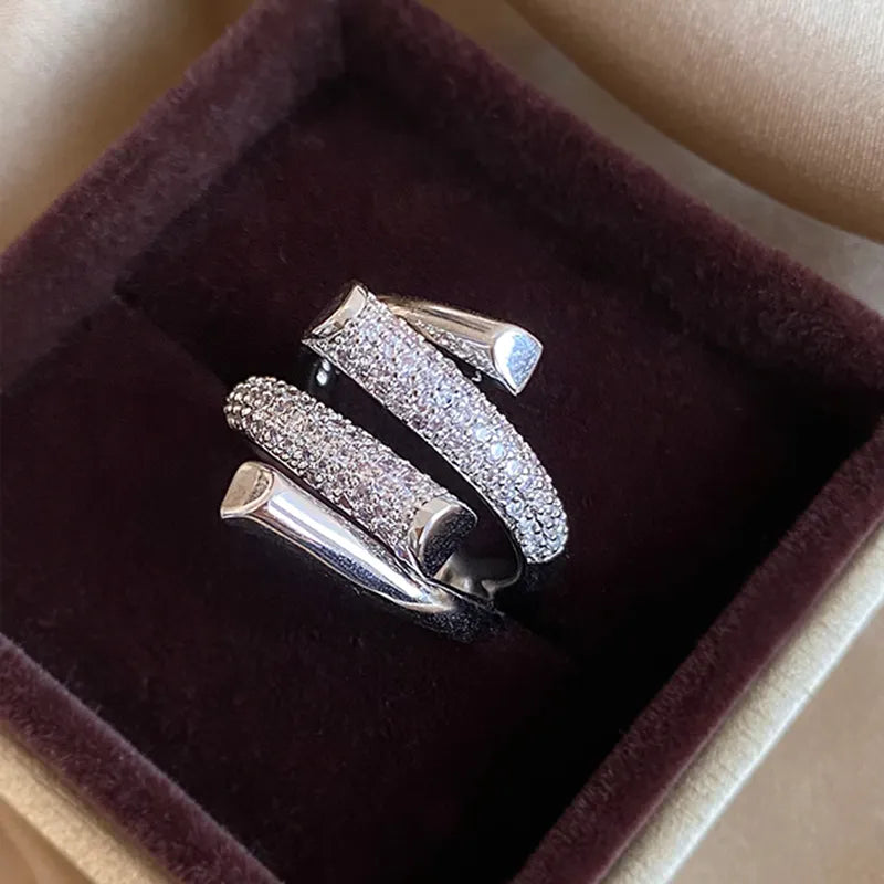 WINIE RING