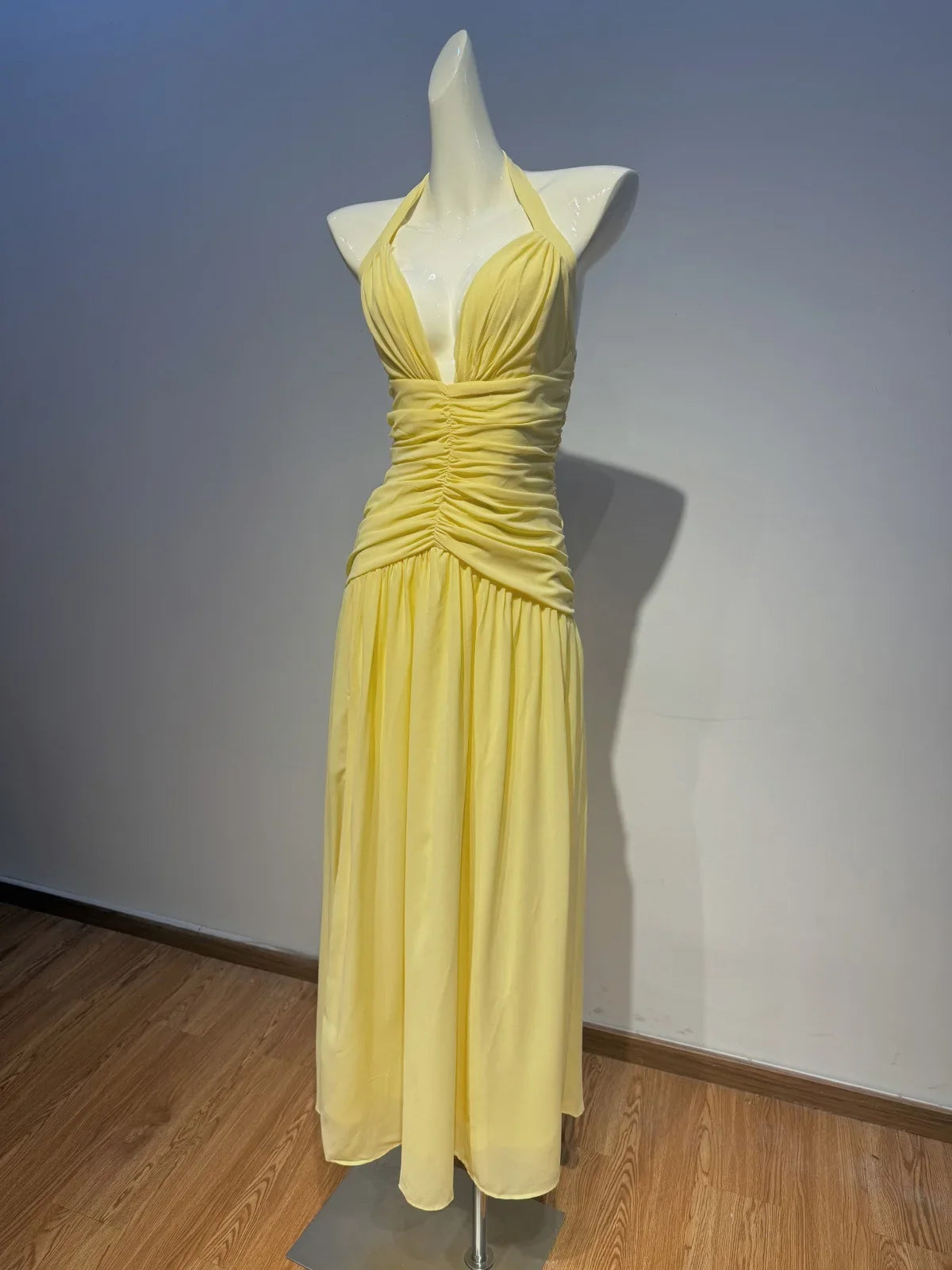 VC Yellow Halter Maxi Dress for Women Deep V Neck Ruched Bodycon Backless Elegant Party Evening Dress Summer Vacation Outfit