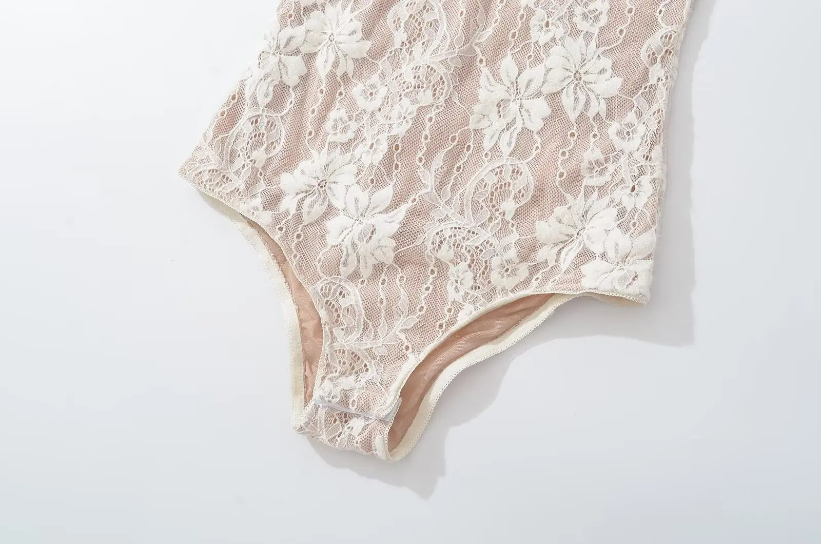 AMINA LACE BODYSUIT