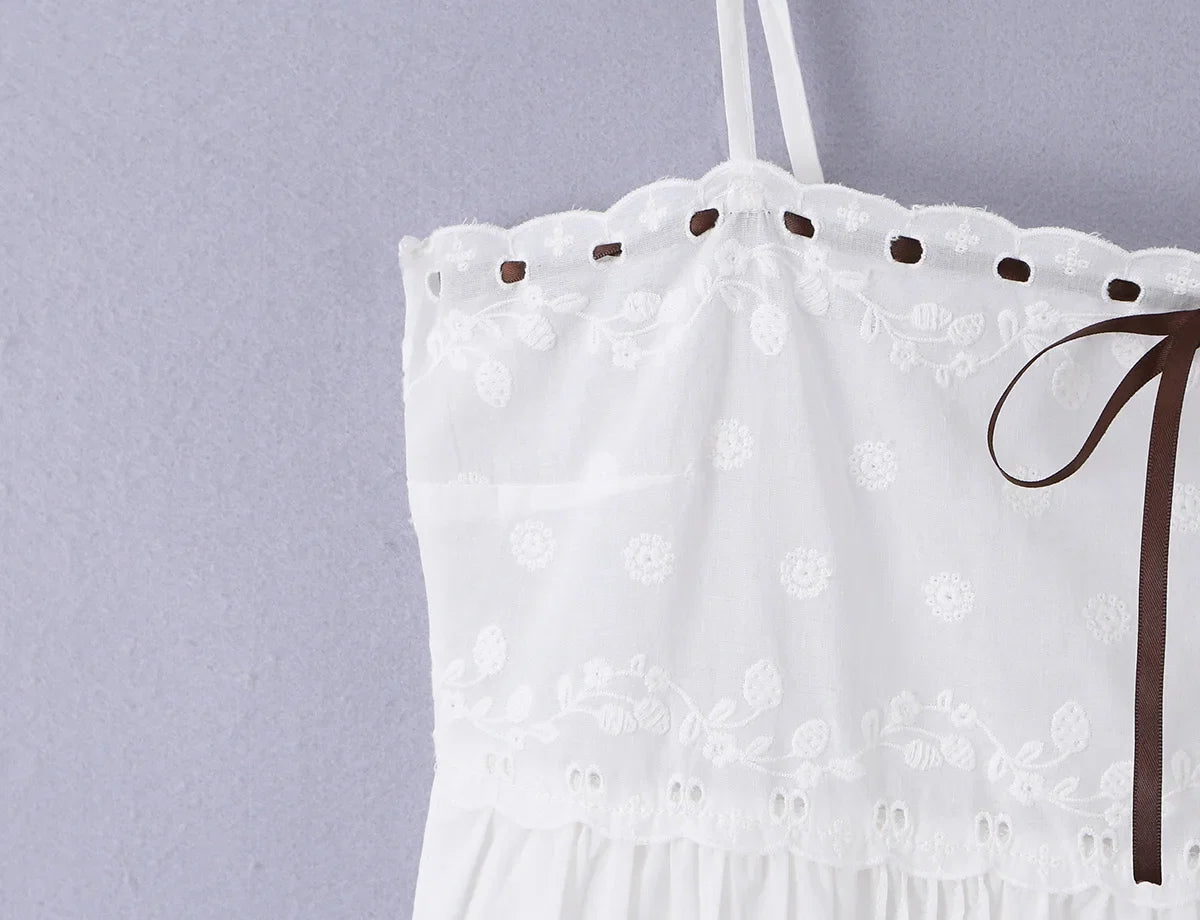 YENKYE Sexy Sling Floral Embroidery White Mini Dress For Pretty Girl High Waist A-line Cotton Sundress Beach Holiday Summer Robe