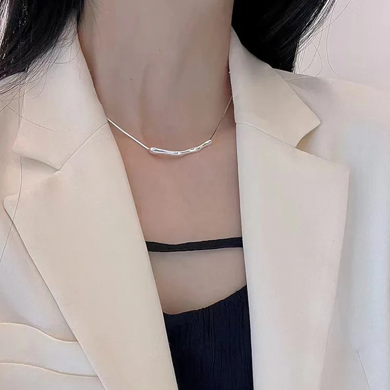 European and American Fashion Simple Stainless steel Gold Color Collarbone Chain For Women’s Fashion Short Necklaces Jewelry