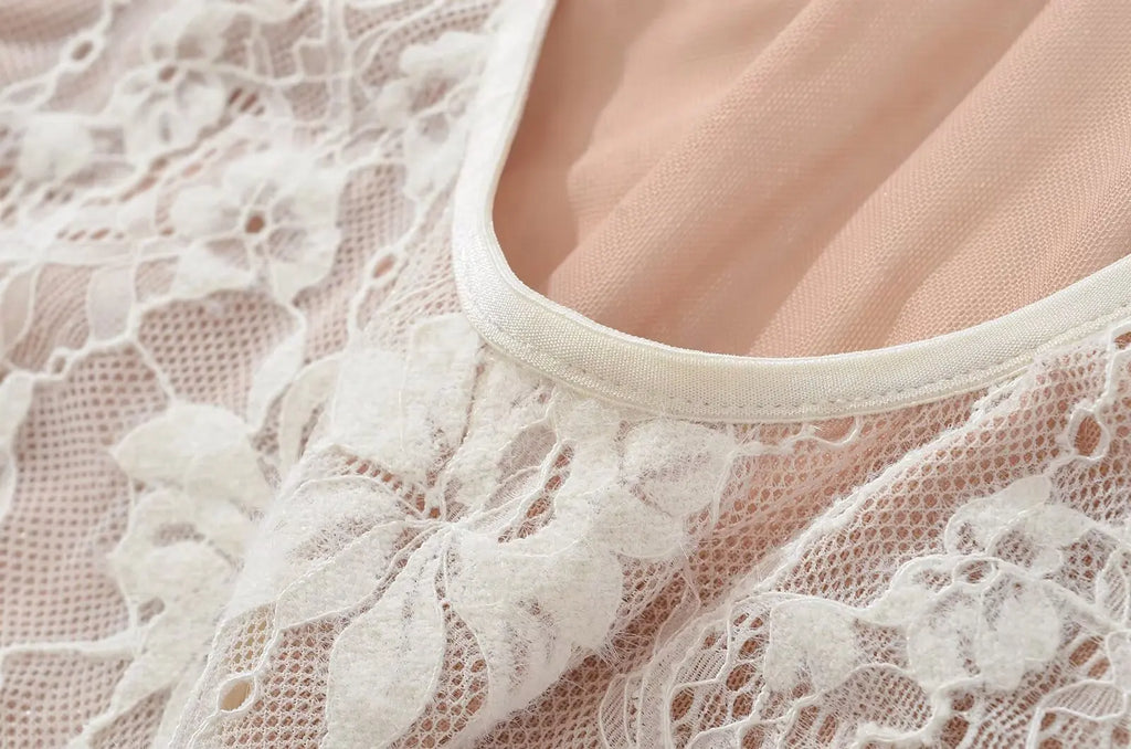 AMINA LACE BODYSUIT