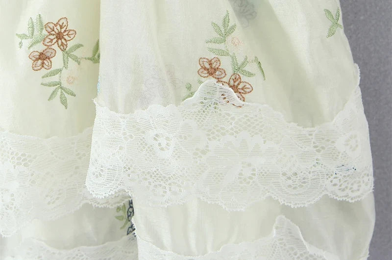 EMERY CO-ORD FLORAL LACE TOP