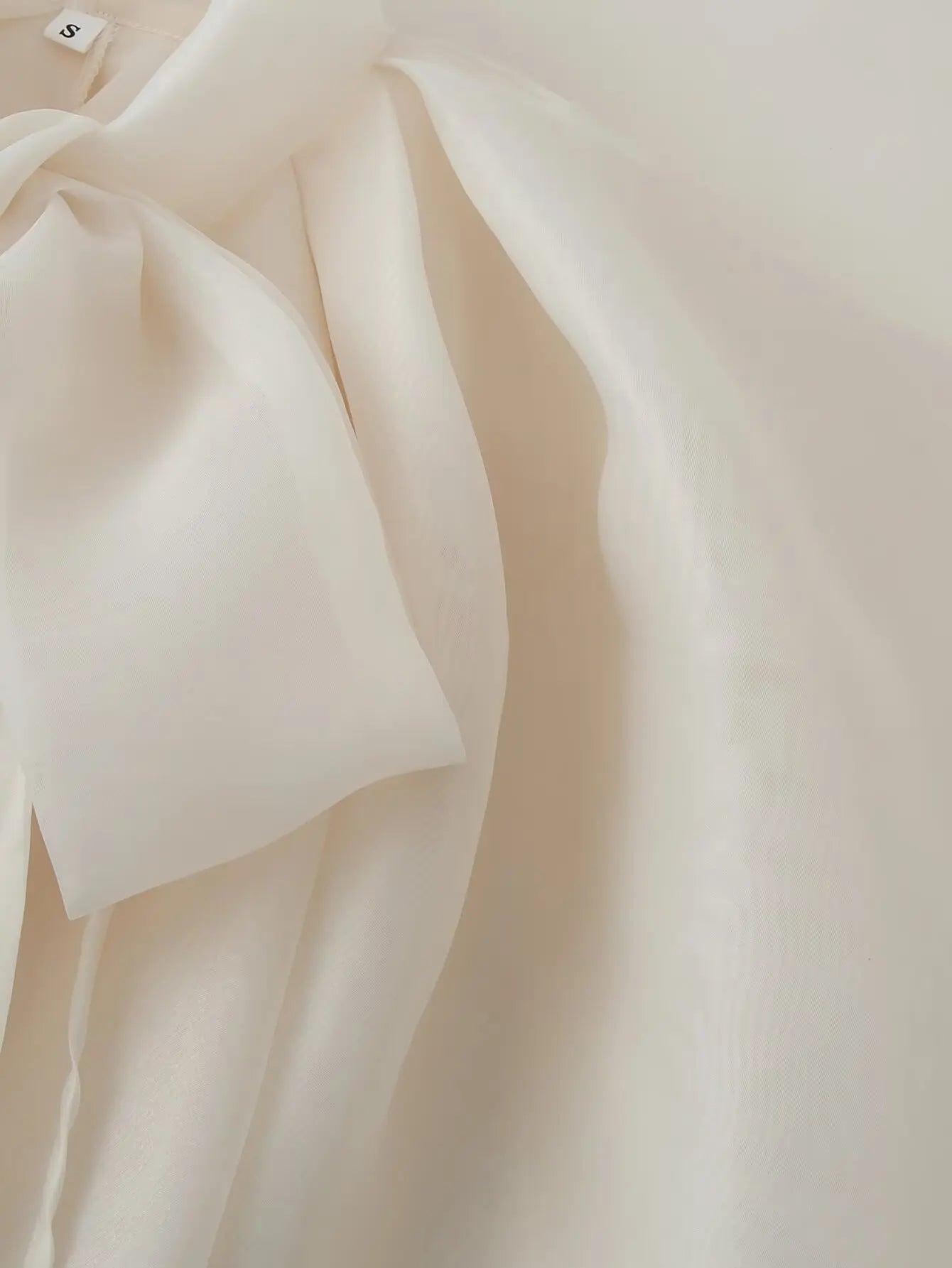 ESMA BOW TIE BLOUSE