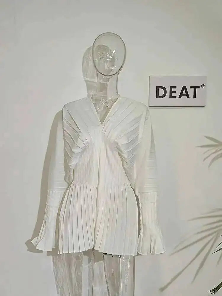 DEAT Fashion Women's Blouses Solid Color V-neck Puff Sleeve Folds Girdle Waist Slim Pullover Shirts Summer 2024 New 17A7295