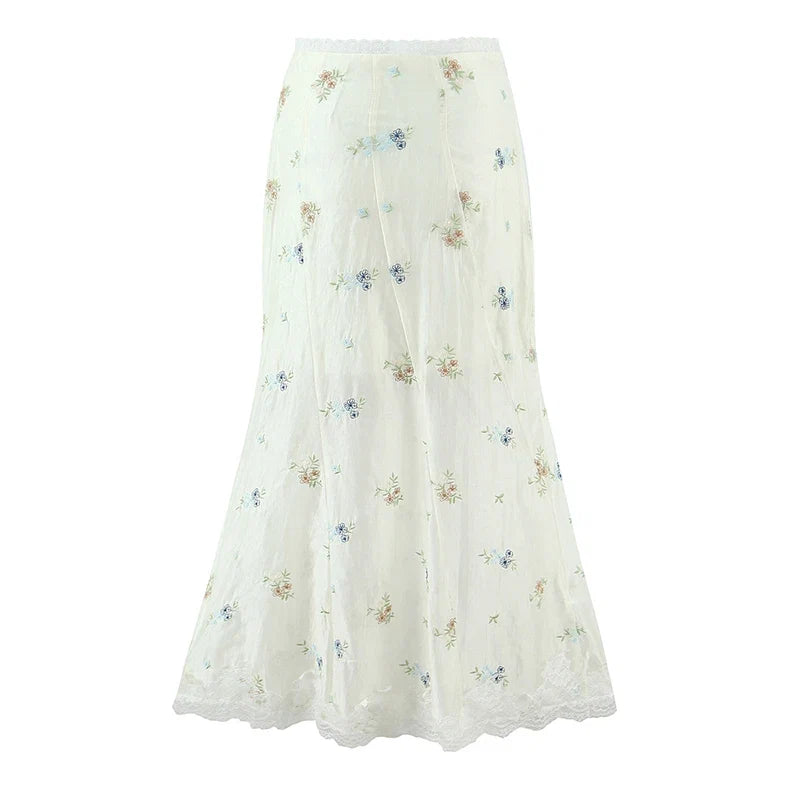 EMERY CO-ORD FLORAL LACE SKIRT
