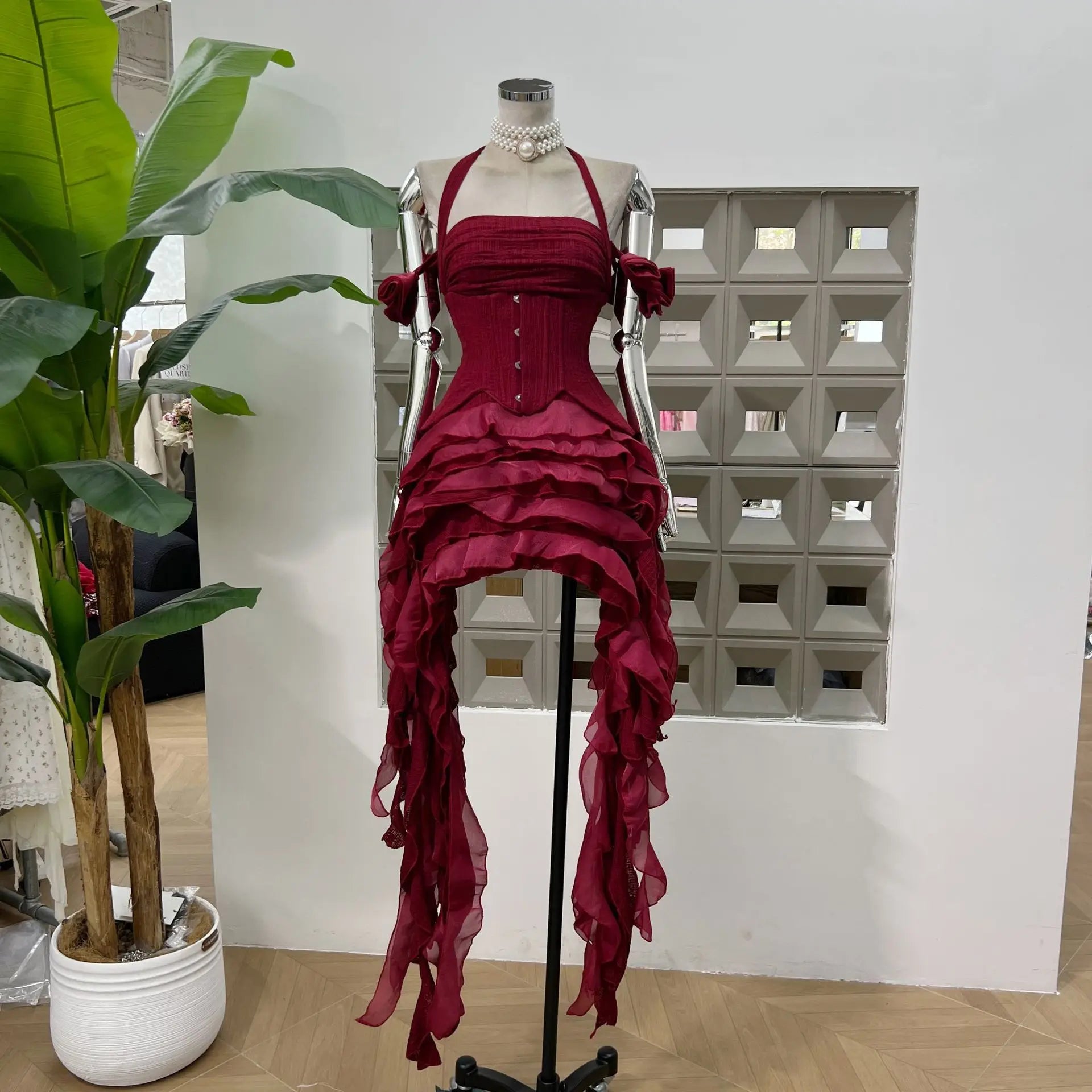 Hot Women Celebrity Sexy Halter Top Skirt Three Pieces Sets With Shorts Birthday Evening Party Design Outfit 2025 New Fashion
