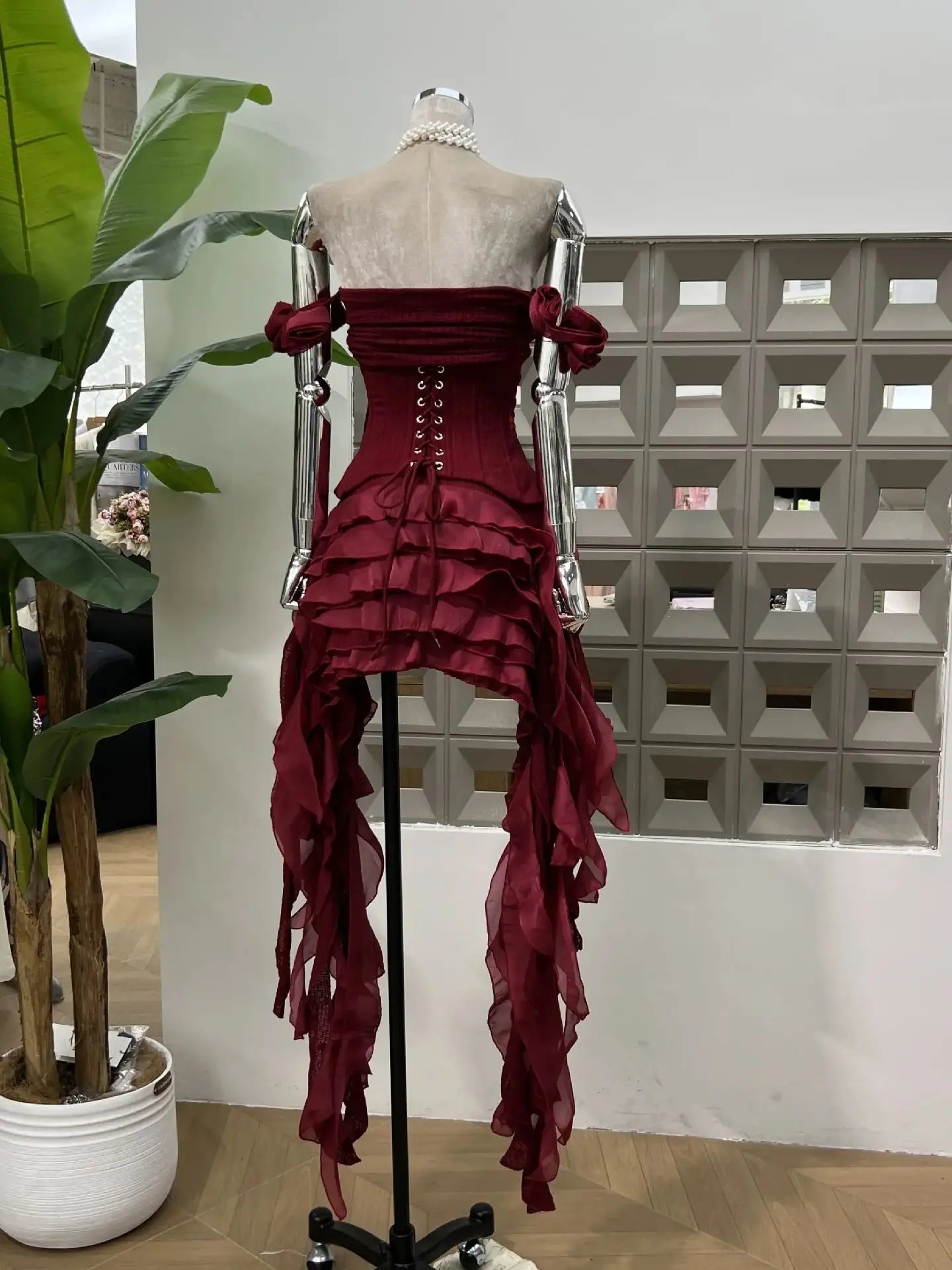Hot Women Celebrity Sexy Halter Top Skirt Three Pieces Sets With Shorts Birthday Evening Party Design Outfit 2025 New Fashion