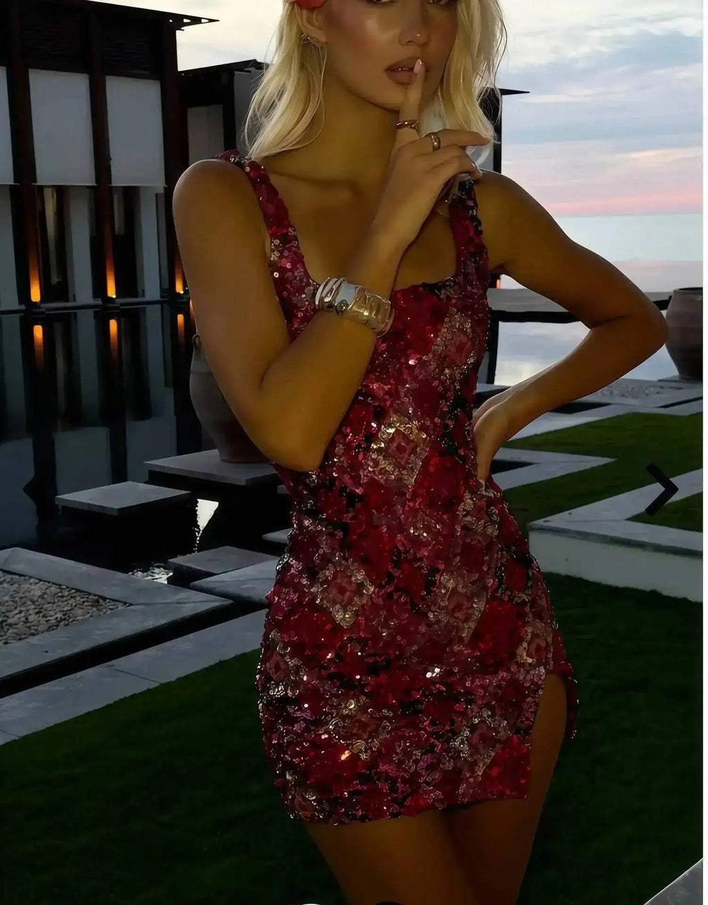Avrilyaan Colorful Diamond Pattern Sequin Slit Sexy Dress Women 2025 Elegant Party Dress Backless Mini Summer Dress Vestidos