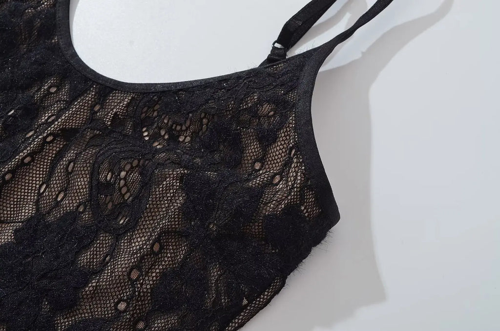 AMINA LACE BODYSUIT
