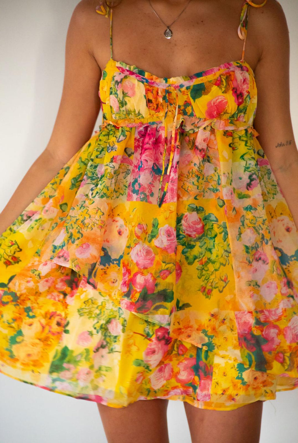 SARA FLORAL MINI DRESS