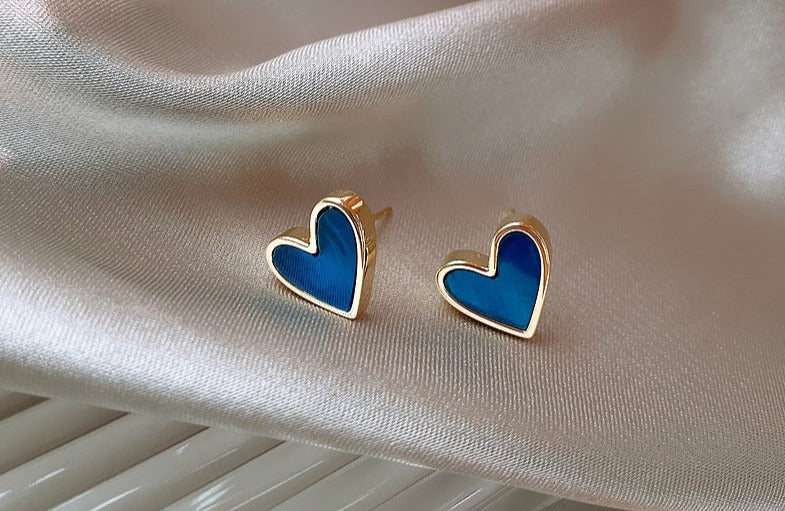 LOVE EARRINGS